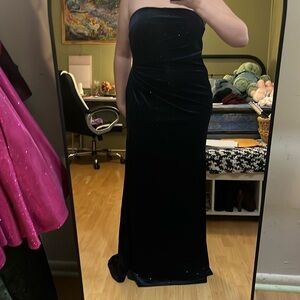 Sparkly midnight blue dress with detachable shoulder straps.